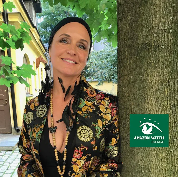 Regina Lund Ambassadör för Amazon Watch. Skådespelare, konstnär, poet, sångare och författare.