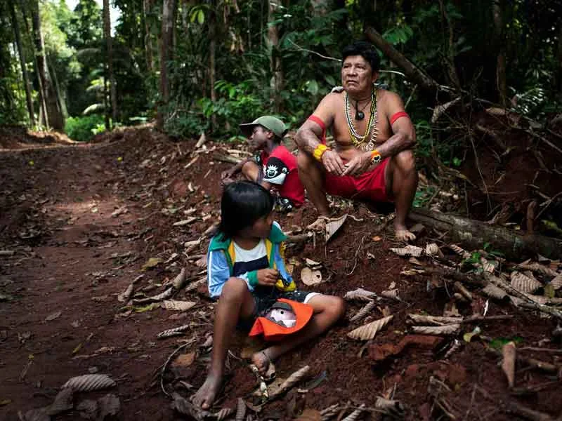 0801-as-the-brazilian-amazon-burns-indigenous-peoples-take-a-stand-03.jpg