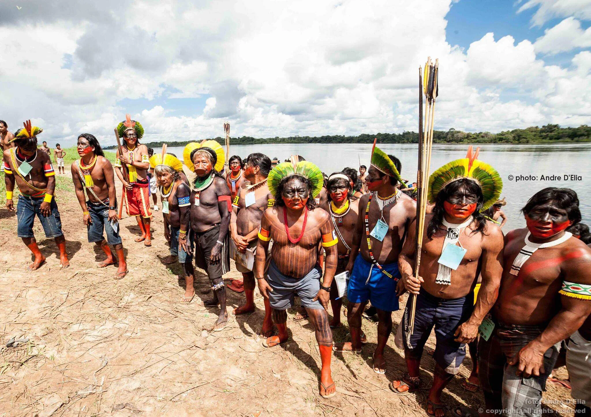 Kayapo_tribesmen_fight_for_their_land-credit.jpg