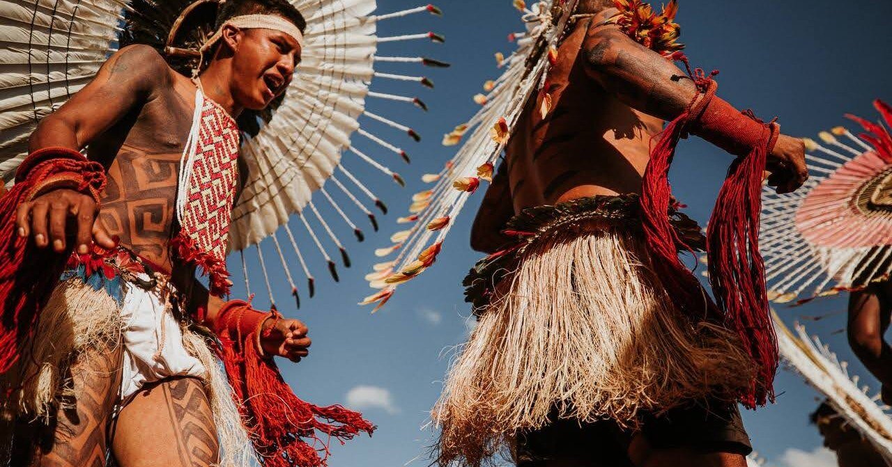 FREE LAND CAMP I BRASILIEN

Temat f&ouml;r &aring;rets Free Land Camp var Demarca&ccedil;&atilde;o J&aacute;, eller &quot;Demarcation Now!&quot; 

Demarkation &auml;r den brasilianska regeringens process f&ouml;r formellt erk&auml;nnande och lagfart 