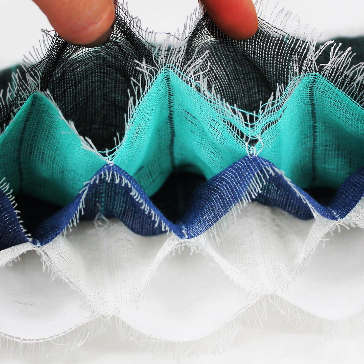 A multi layered weave that is so tactile and been handled so much, it&rsquo;s falling apart. Who else can see the weave before it&rsquo;s woven? #weaversofinstagram #3dweave