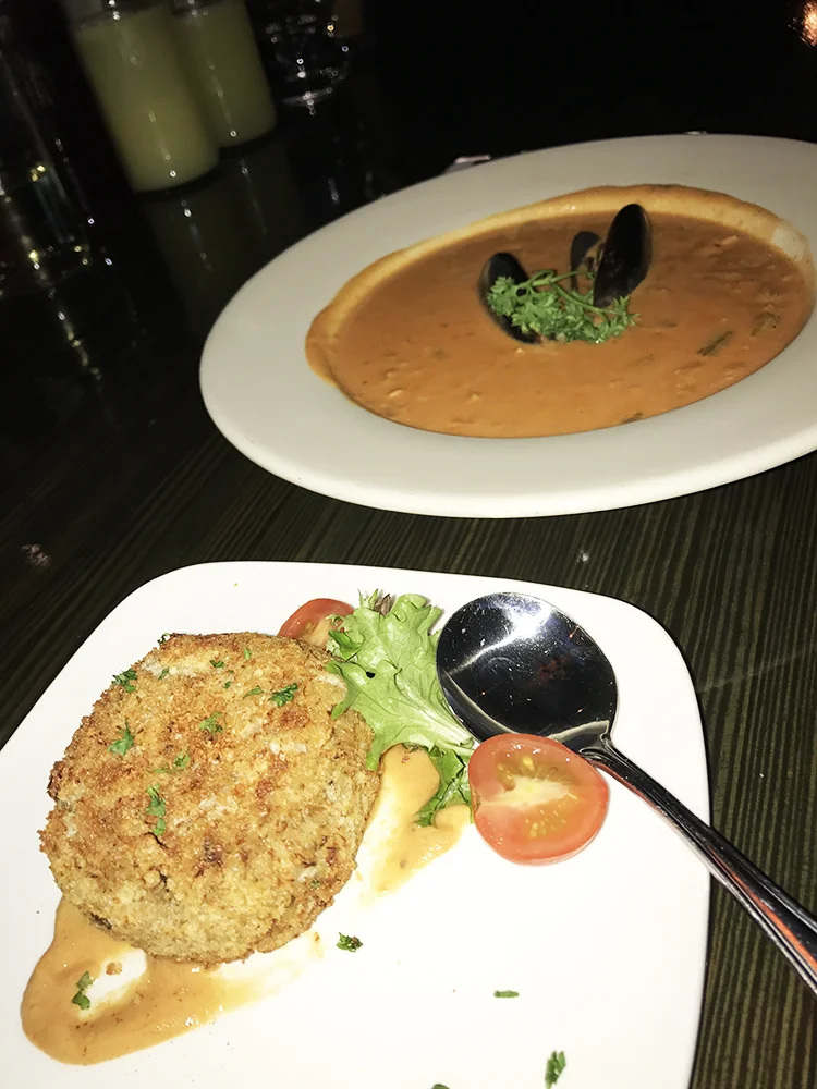 Jumbo Crab Cake & Seafood Chowder
