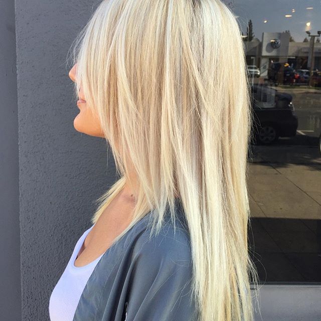 Summer look 🌞 #summer #blonde #highlights #haircut #hairconcept2000 #woodlandhills #americansalon #modernsalon #hairbyveesun