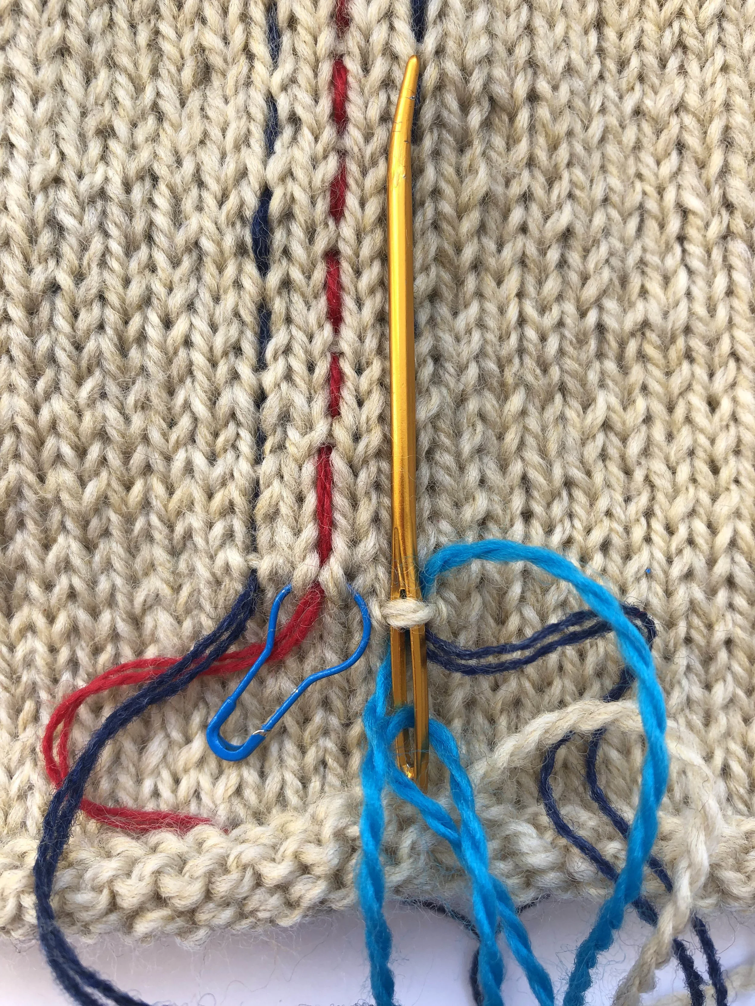 merele back stitch steek 3.jpg