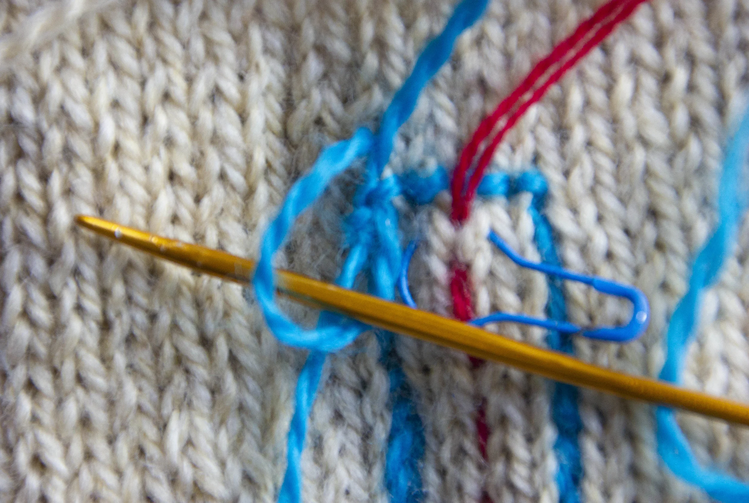 merele back stitch steek 39.jpg
