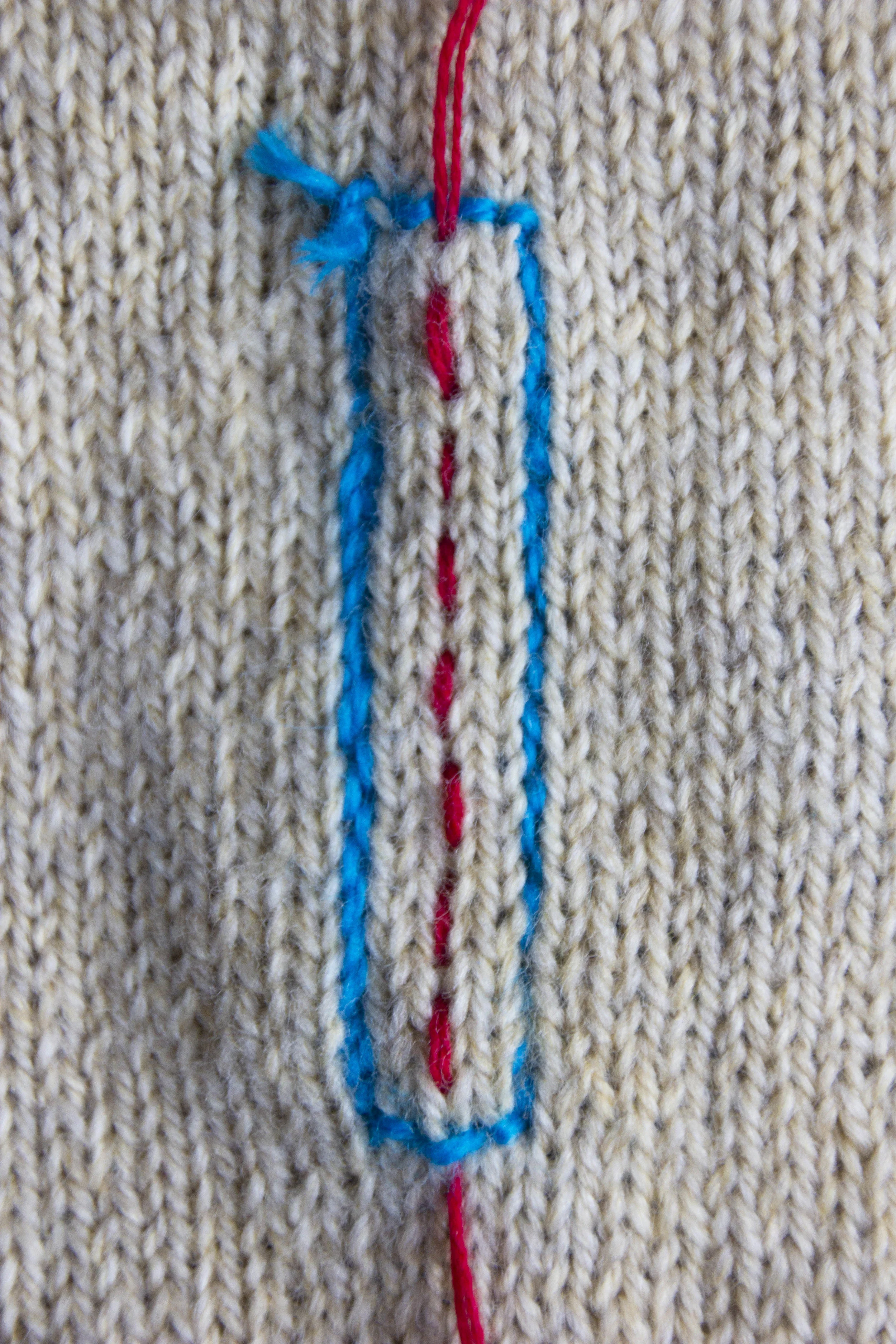 merele back stitch steek 41.jpg