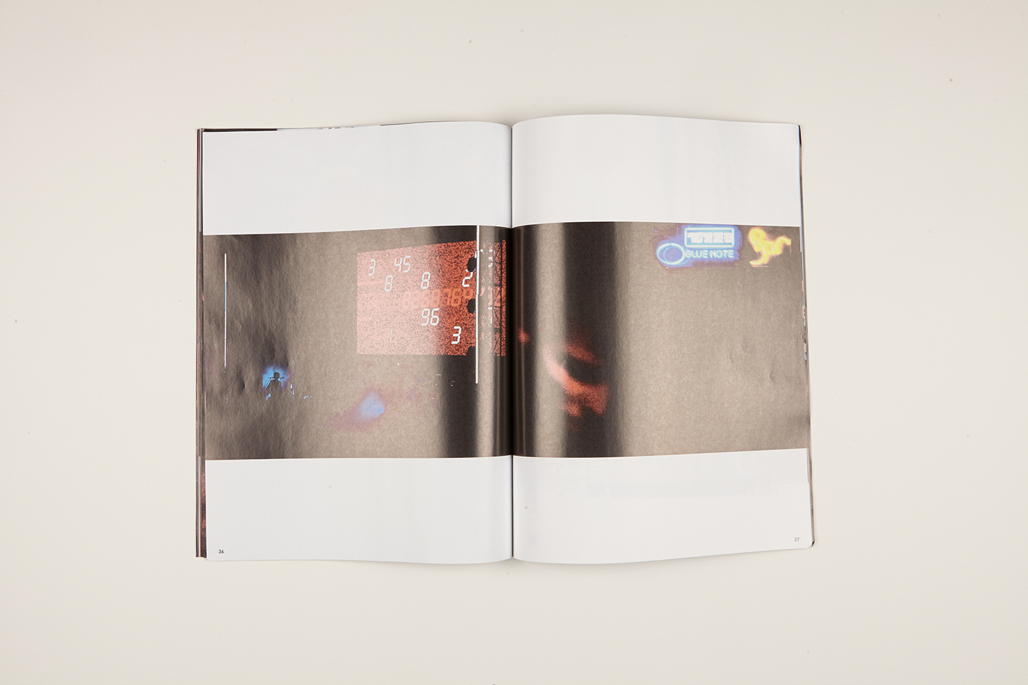 Books0044_.jpg