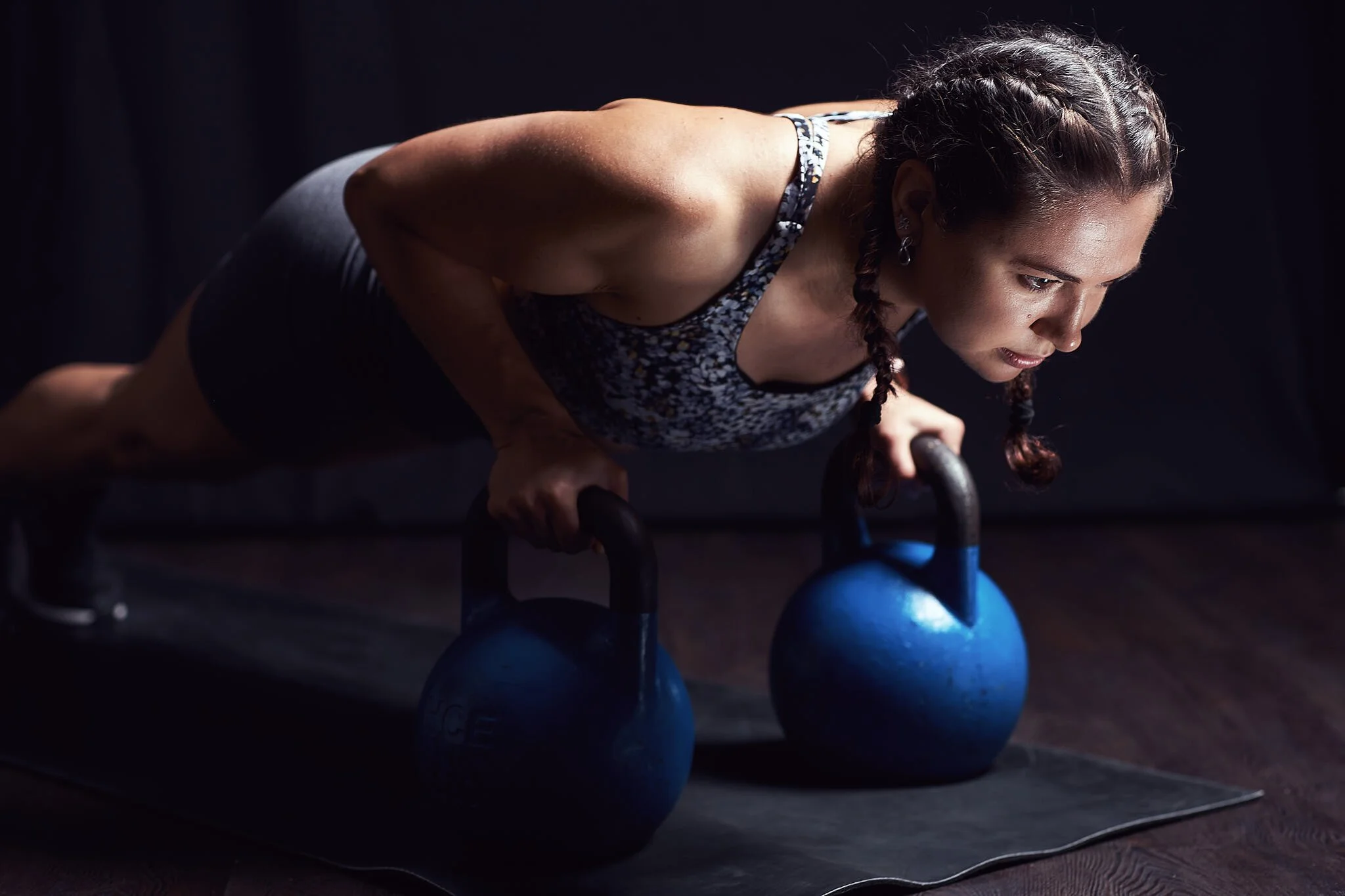 Gym+Kettle+Bells+Push+Up_21-01-30_Tattersalls+Shoot+20294-EDIT-High-Res.jpeg