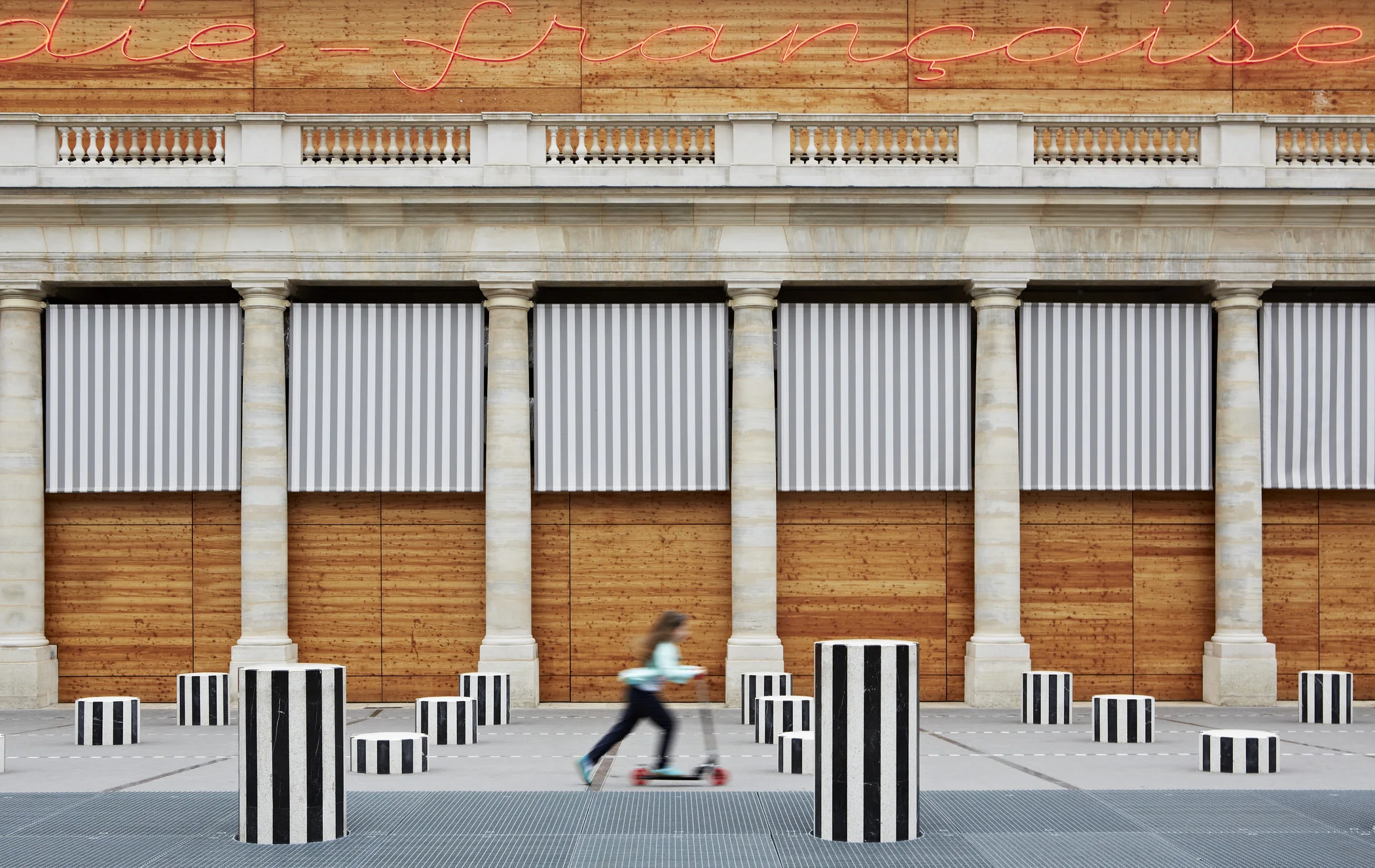 mered-132993-Urban Lifestyle.jpg