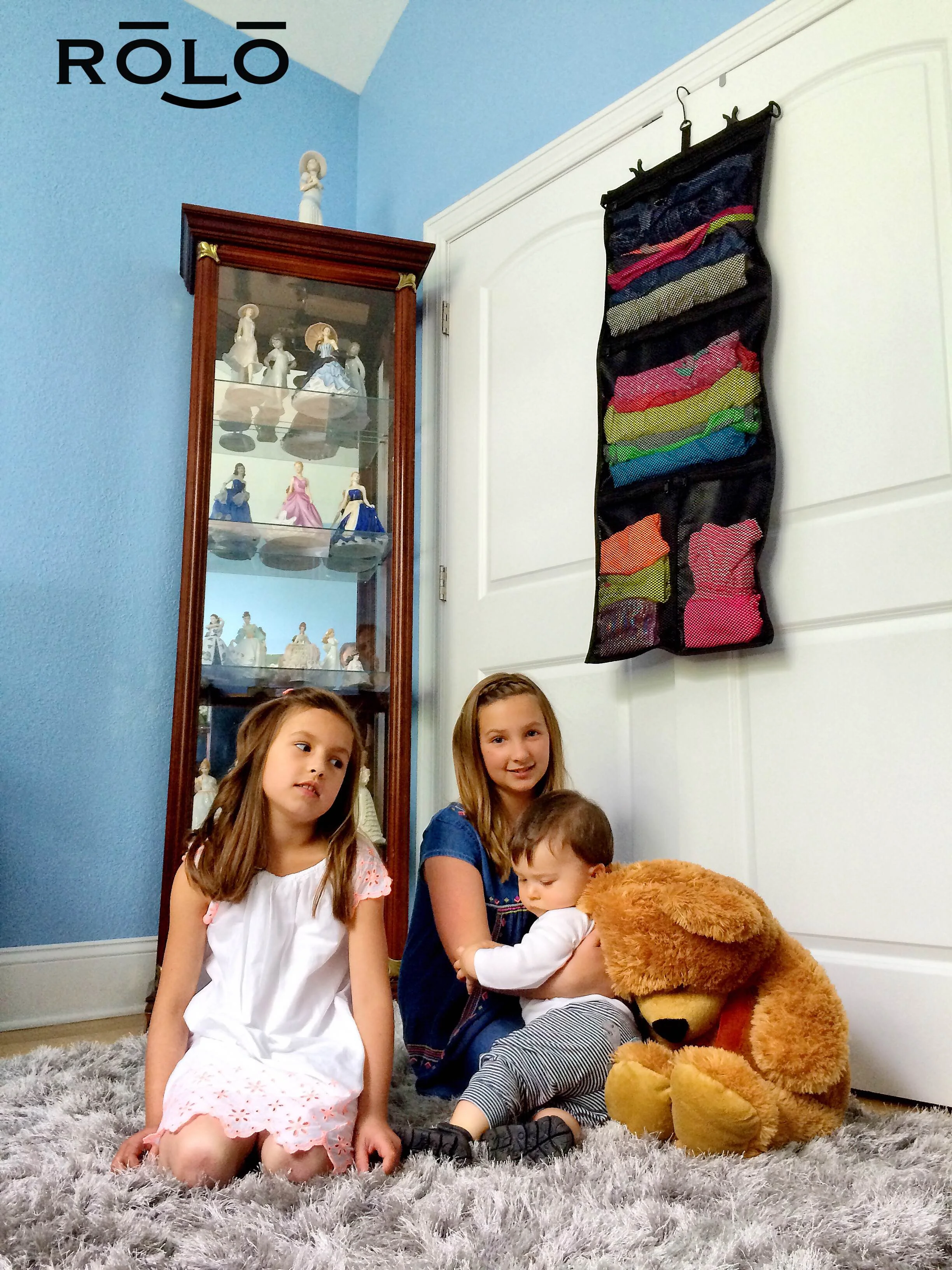 RoloKidsInRoom.JPG
