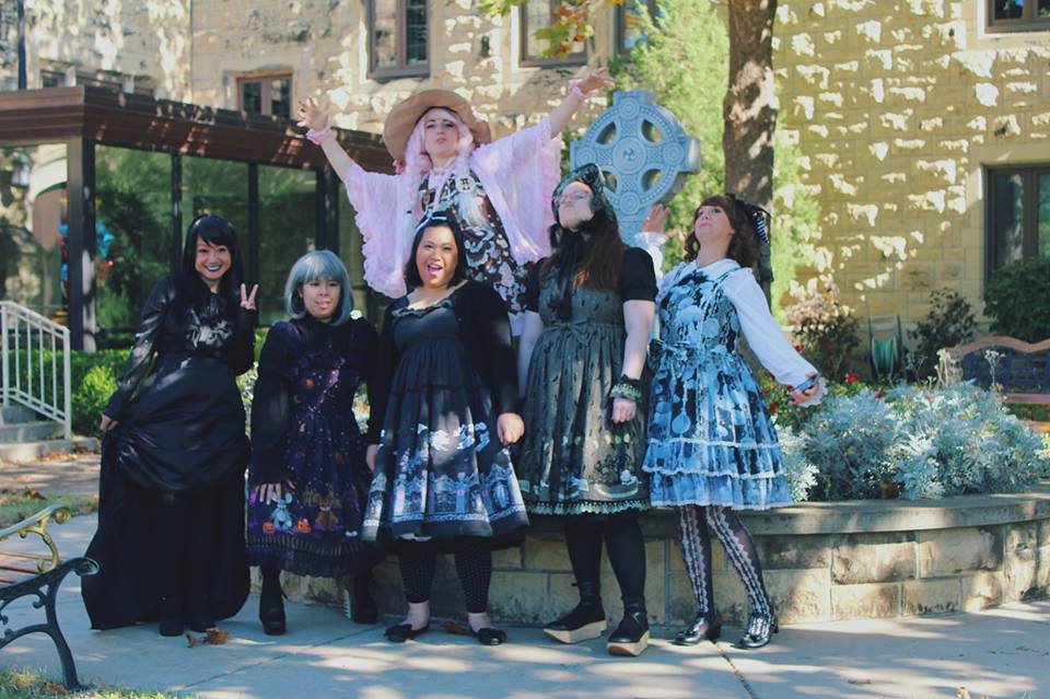 Lolitas from L to R: Nina, AnRi, Giang, Anastasia, Lauren & Christina. Not pictured: Sarah