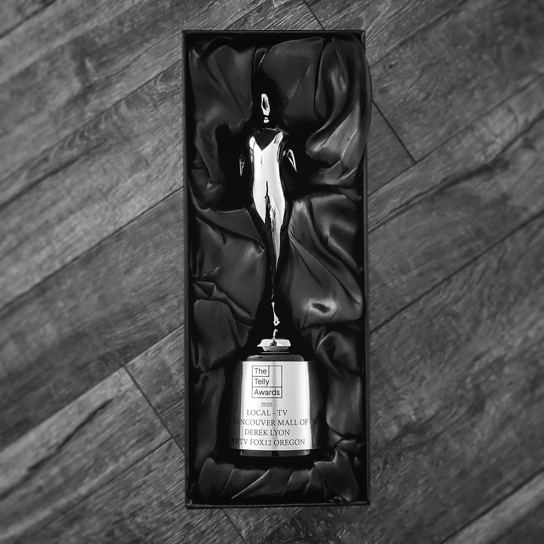 DEREK_LYON_TELLY_2020_box.jpg
