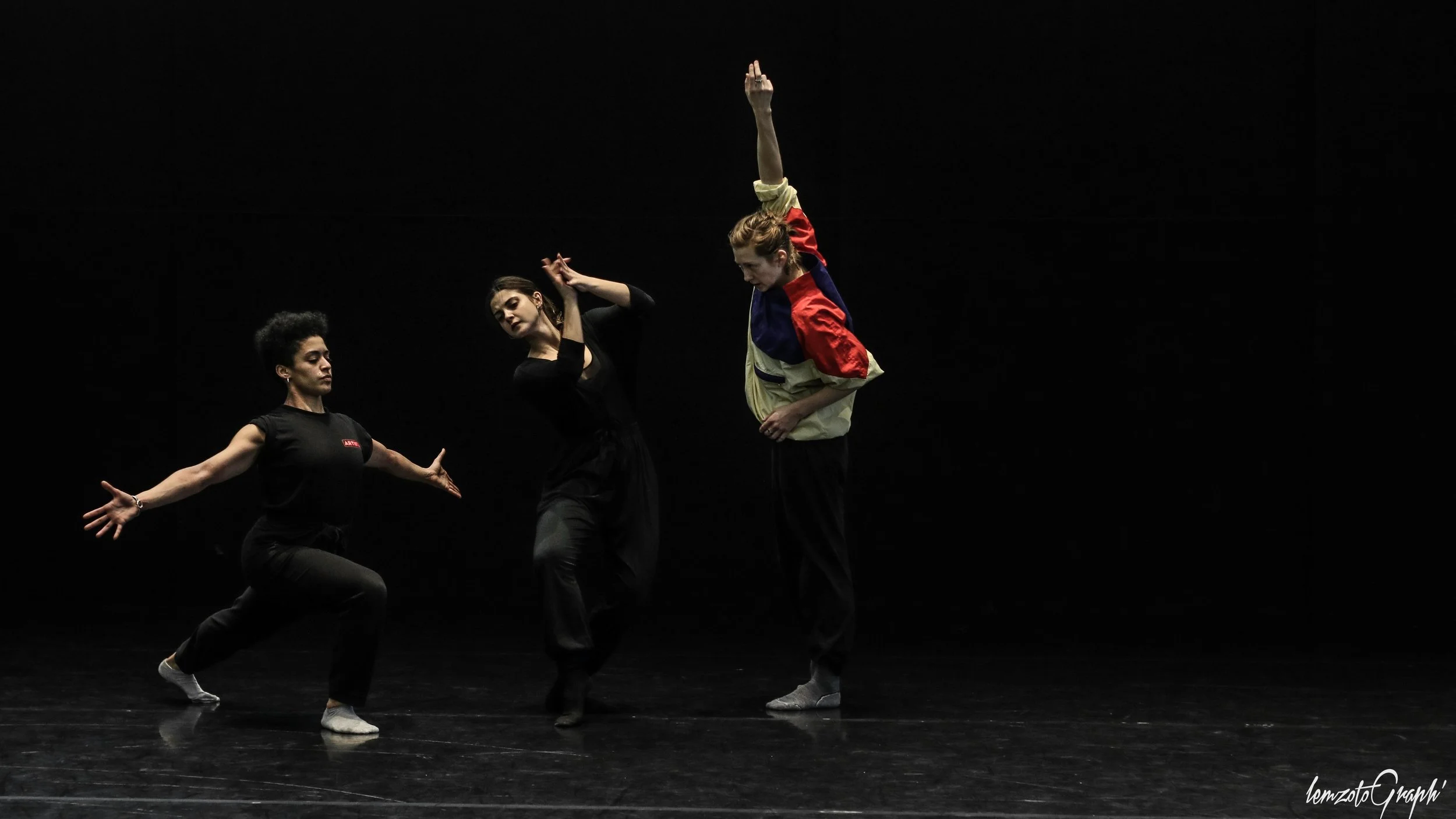 Compagnie Black Sheep's AFASTADO EM