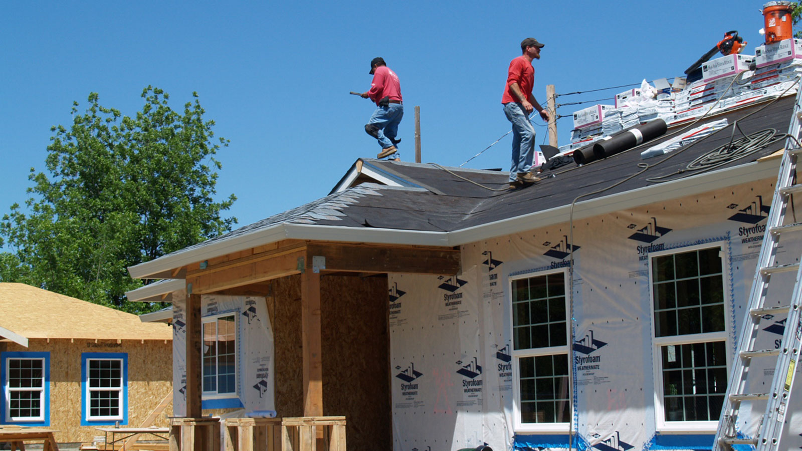 Building better roofs, building better communities.