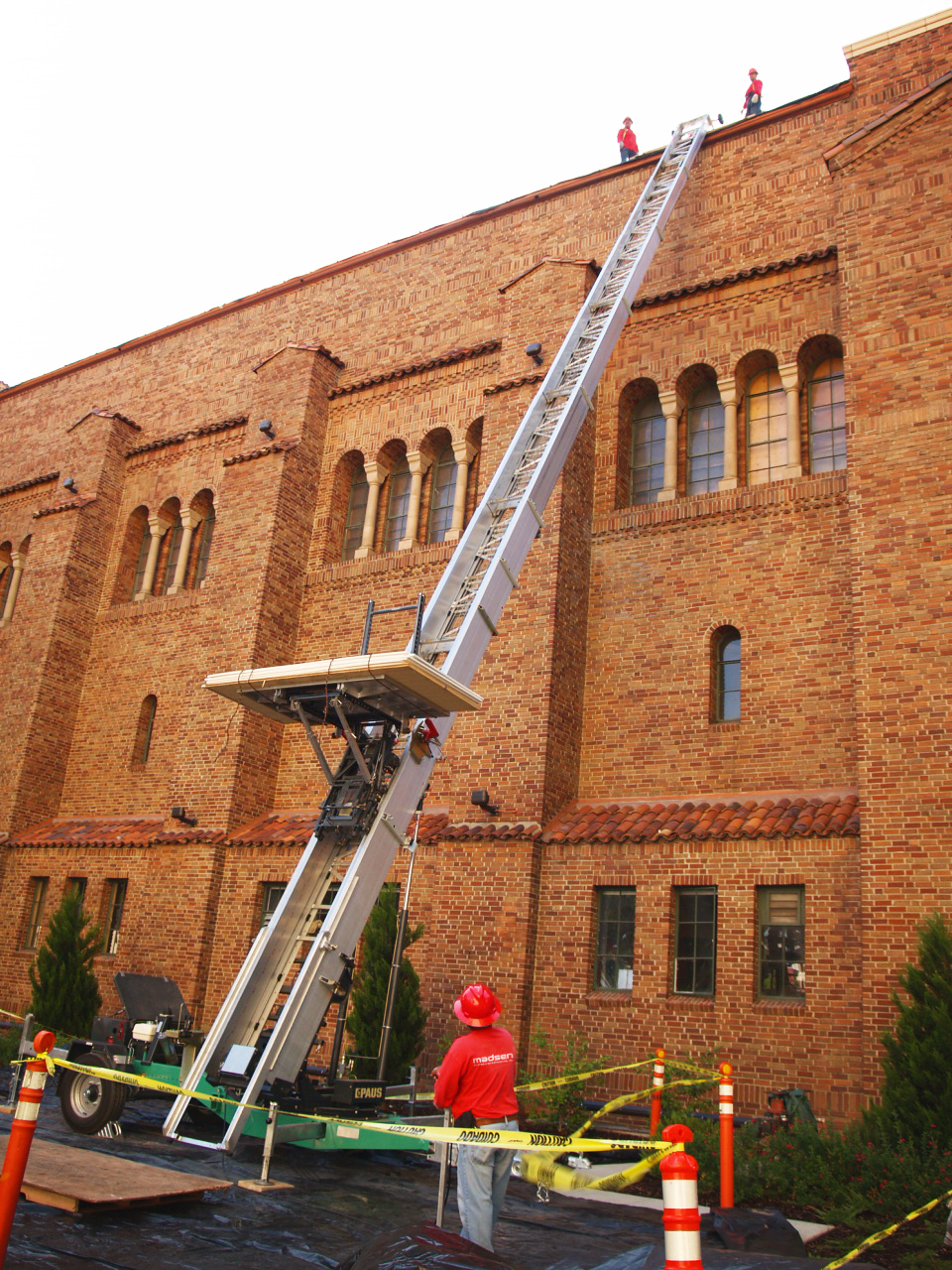 Sacramento Memorial Auditorium - Hoist_new.jpg