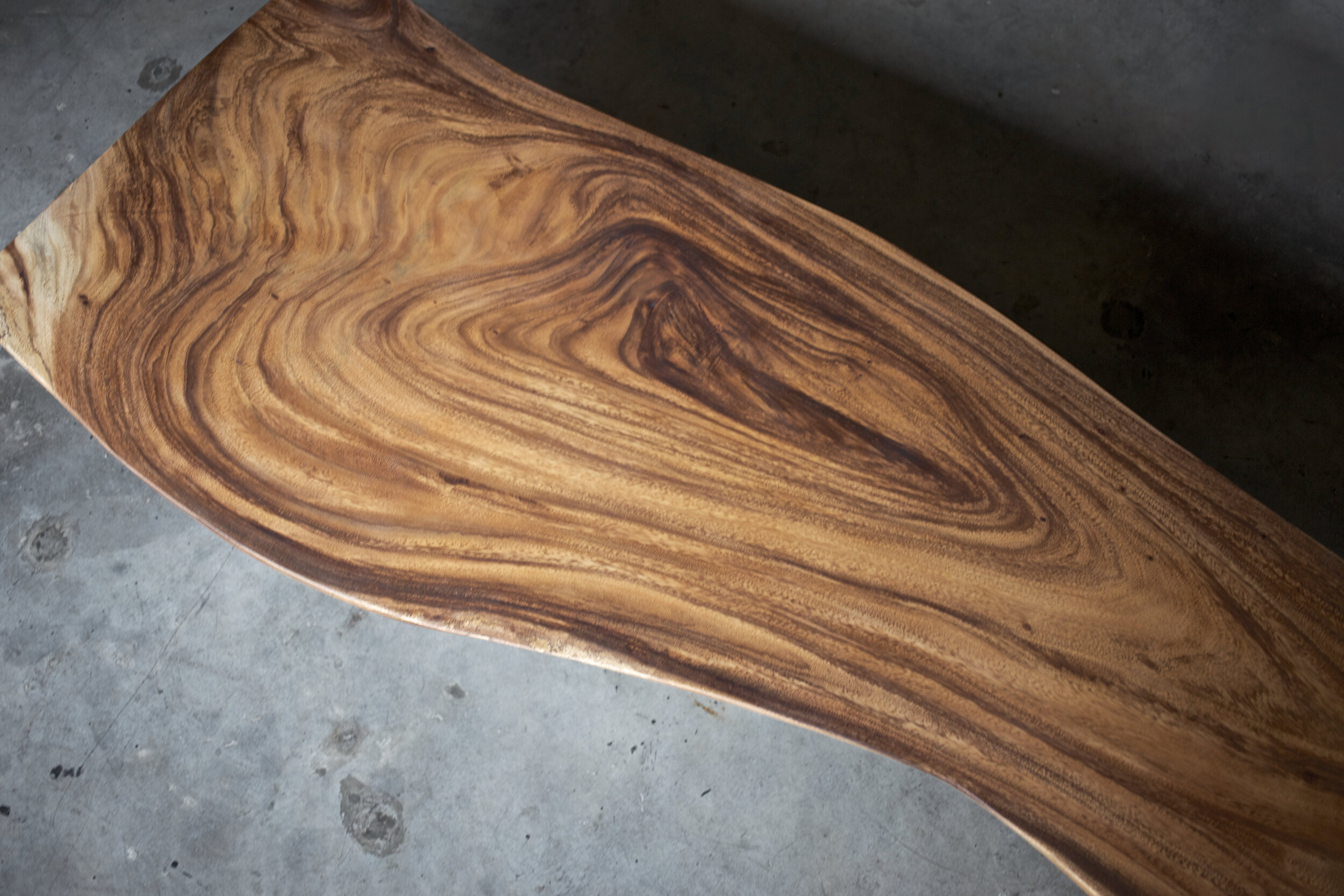 EVERY SLAB IS HAND PICKED BY US. HIGHEST QUALITY WOOD SLABS WITH COMPELLING GRAIN PATTERNS