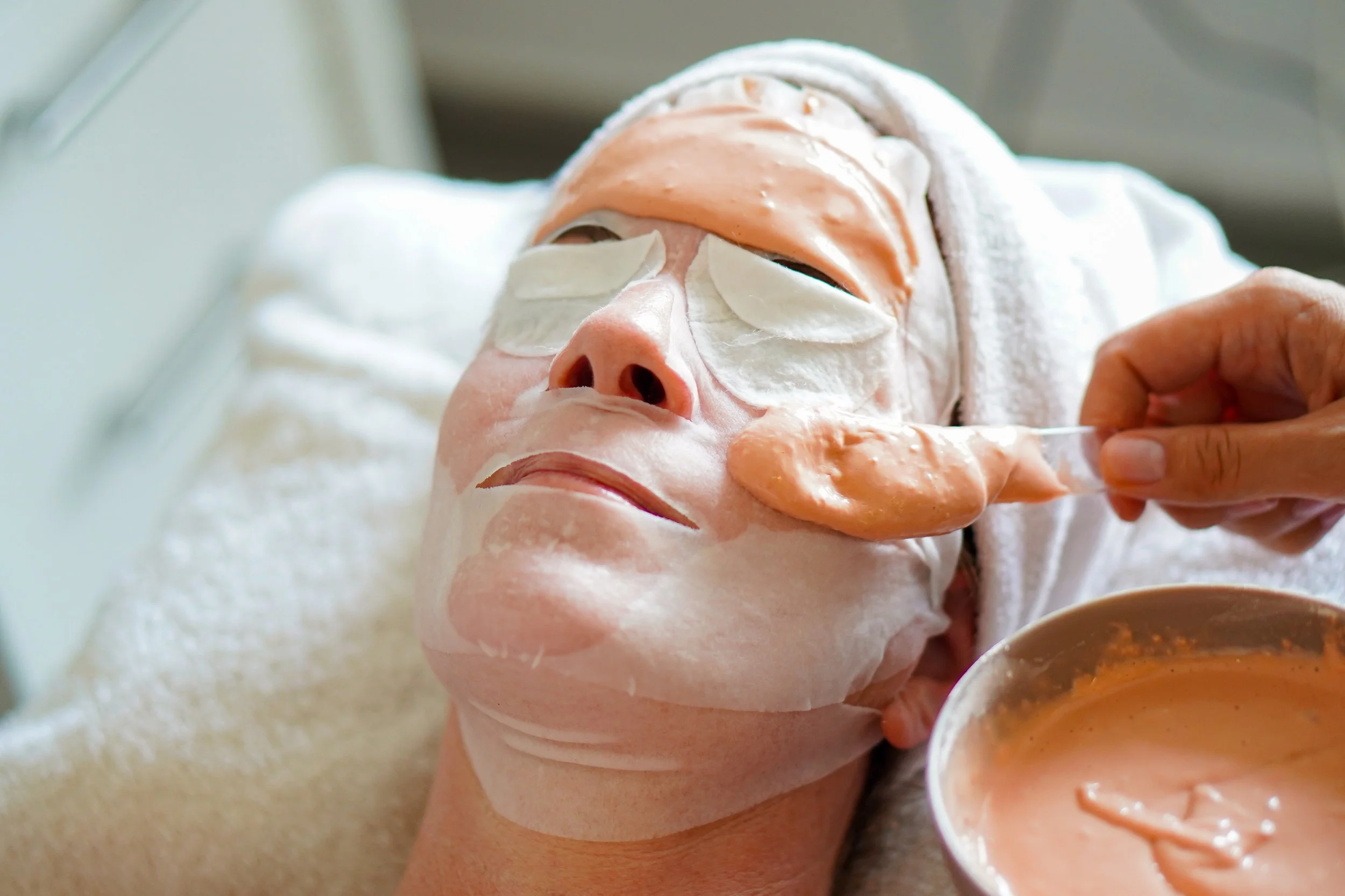 Kosmetik Modellage Maske .jpg