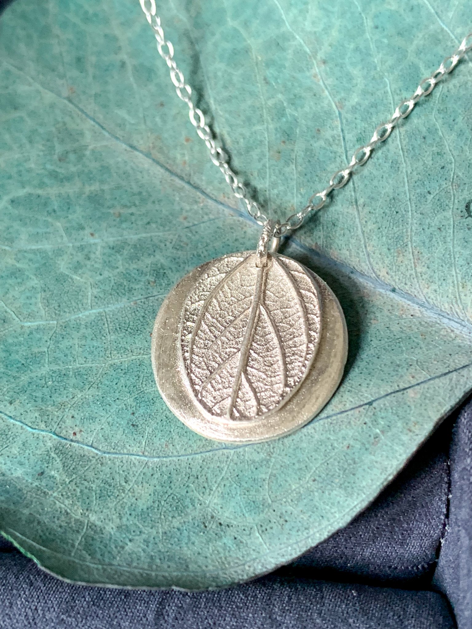 Leaf - Silver Pendent Necklace 