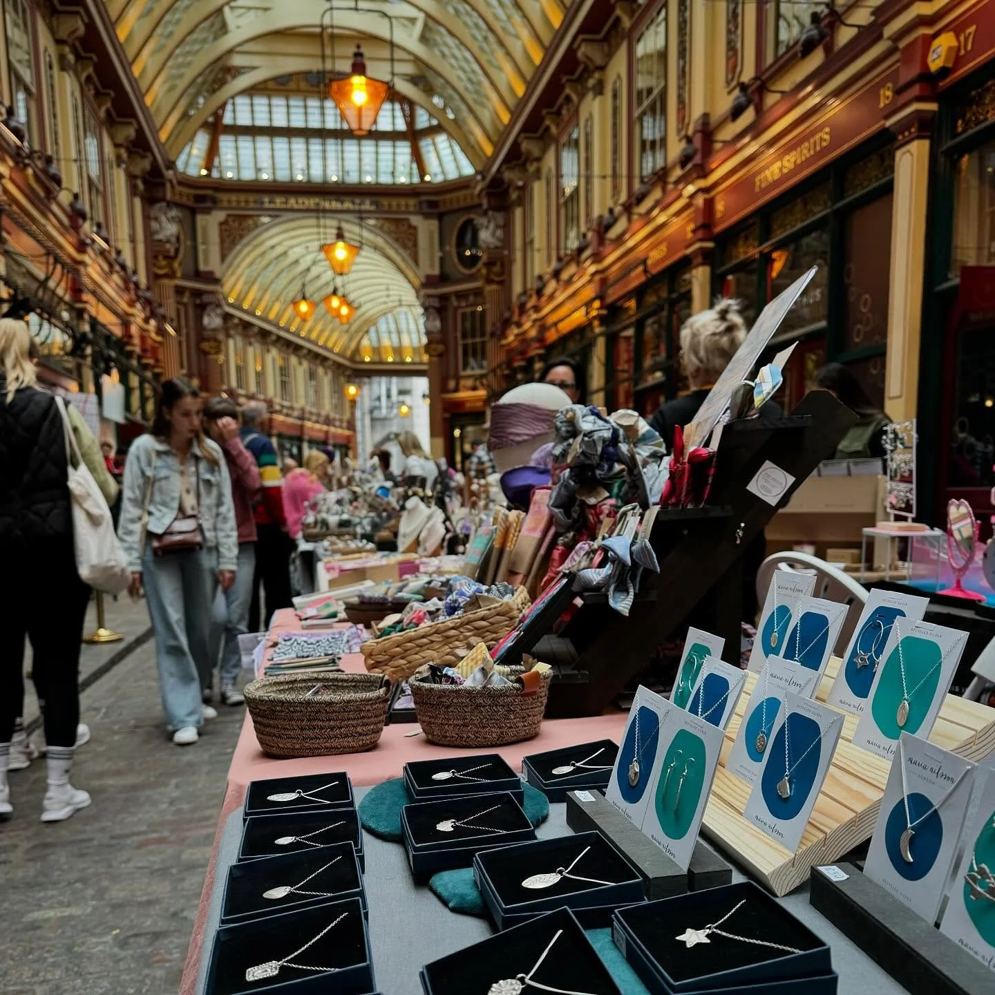 I sold my silver jewellery at the beautiful @leadenhallmarket with @solocraftfair yesterday. Such a lovely day and great to be stall neighbours with @ilkeuslucadesign again. Thanks to everyone that came and supported independent businesses ❤️