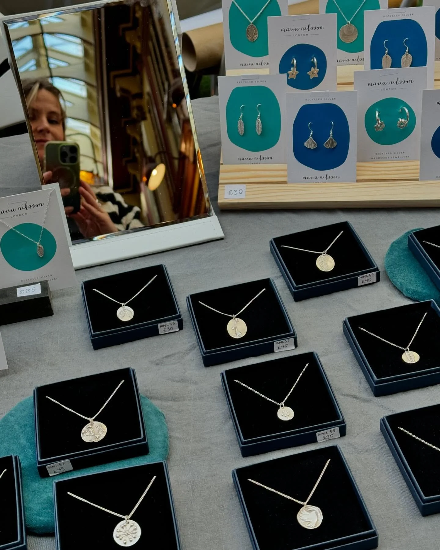 I&rsquo;m very excited to be selling my jewellery at @solocraftfair in the beautiful @leadenhallmarket today! Come and say hello! Open until 5pm✨

#leadenhallmarket #londonmarket #craftfair