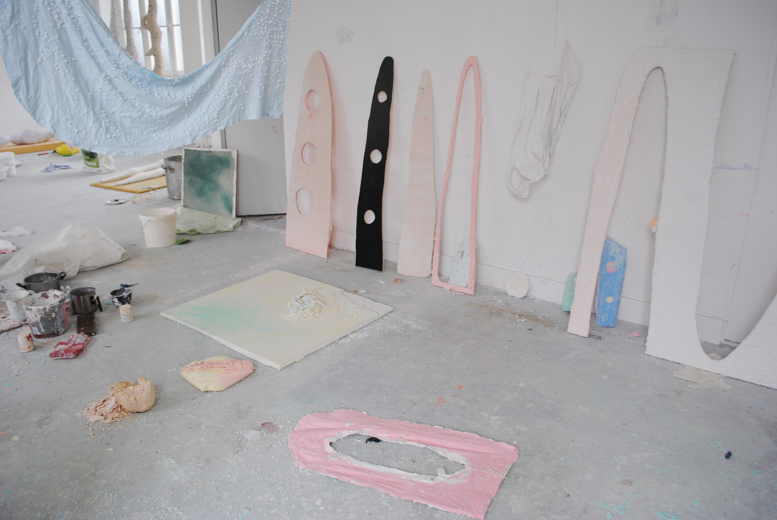 Studio view 2014: Textiles, wood, plaster, pigments, chalks, wax, plastic, soap, polystyrene, 300 x 200 cm, Maastricht 2014