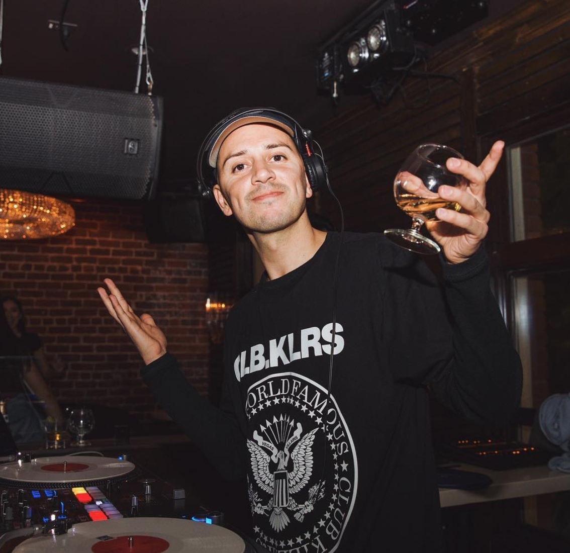j-espinosa-dj-mix-in-the-mix-video.png