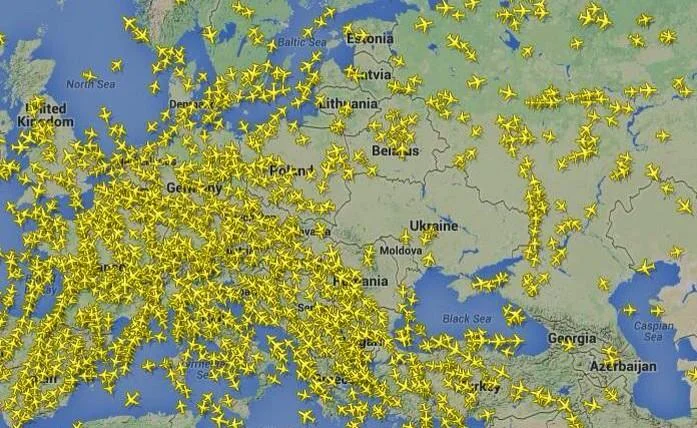 The Ukrainian airspace is being avoided, not even hours after the MH17 catastrophe. (image credit: FlightRadar24)