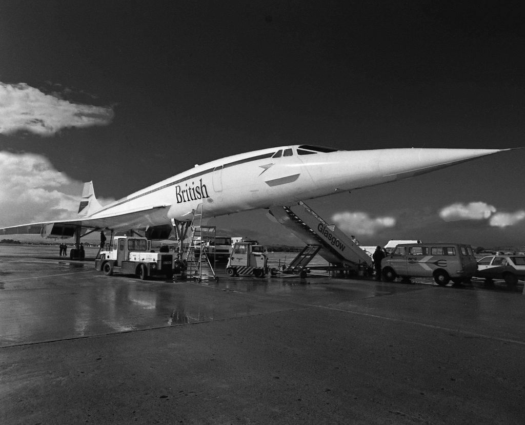 JFK - Bermuda for lunch. Or Glasgow. (image credit: Paisley Scotland on Flickr )