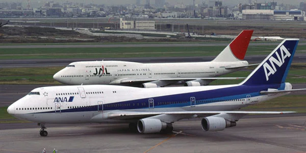Brothers in arms. (image credit: WideBodyAircraft )