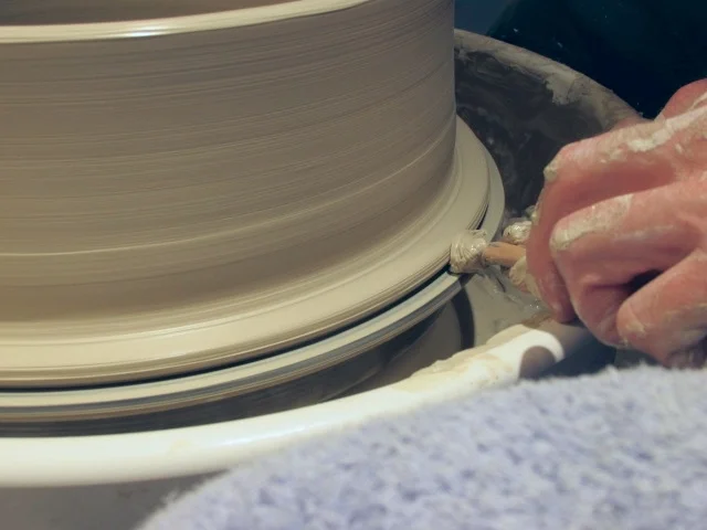 Make an Undercut on Foot