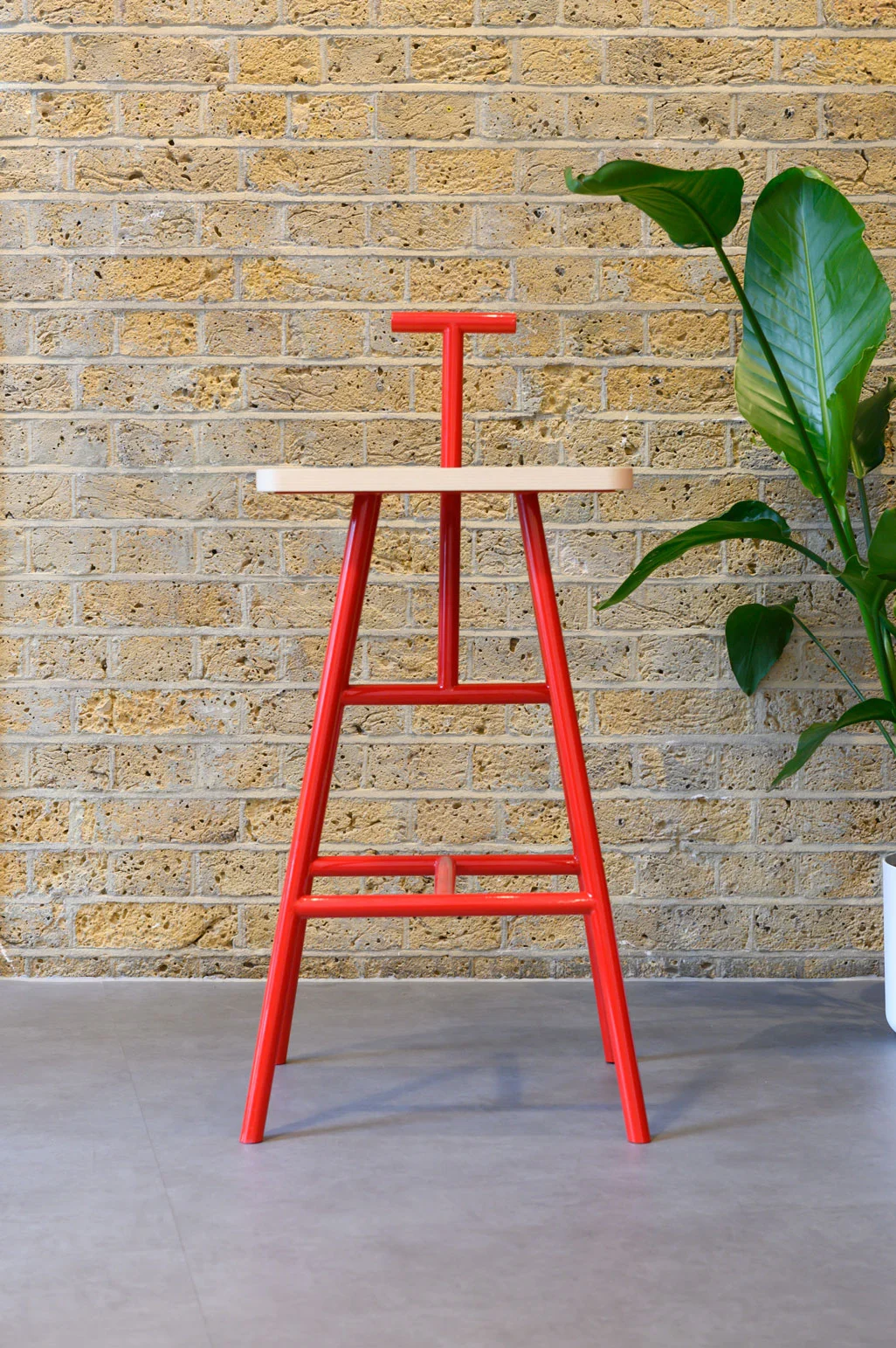 DEPOP HQ ENTRANCE FURNITURE