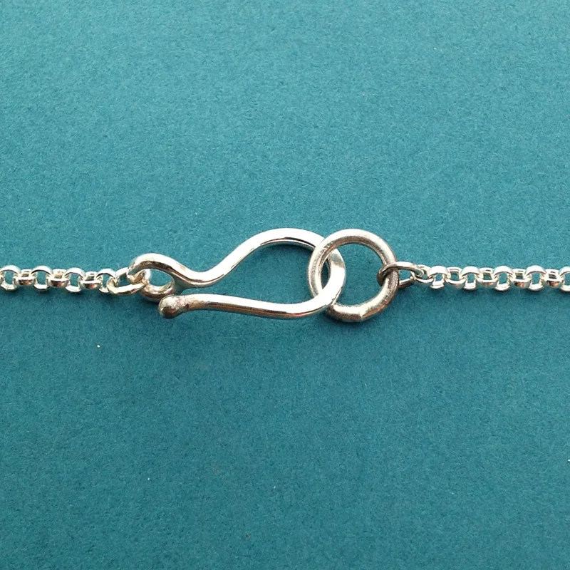 Chain_clasp_closure.jpg