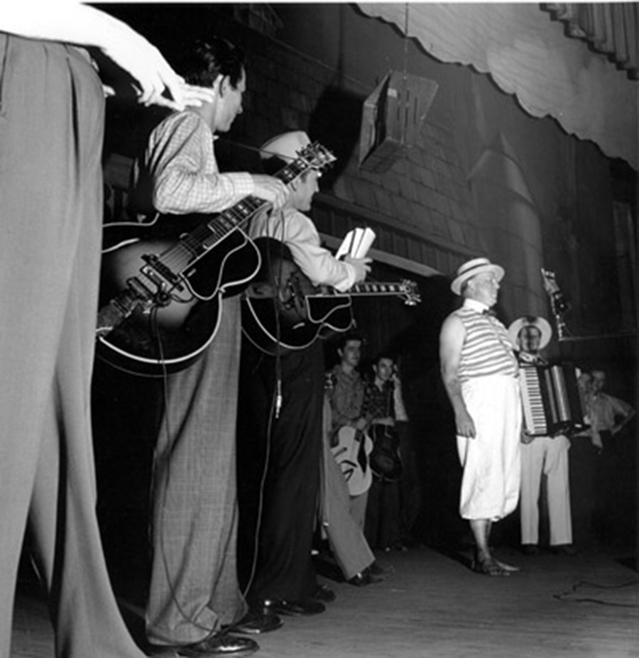 Duke of Paducah with Chet Atkins on Left, Opry Series 1946
