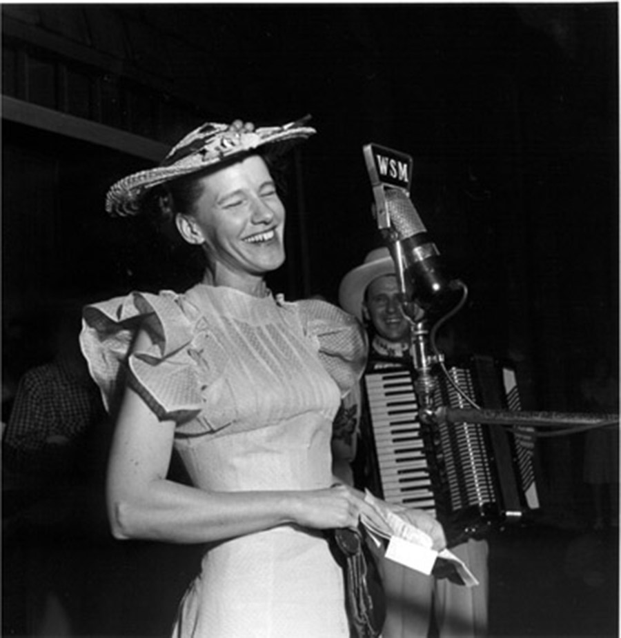 Minnie Pearl Thinks it Over, Opry Series 1946