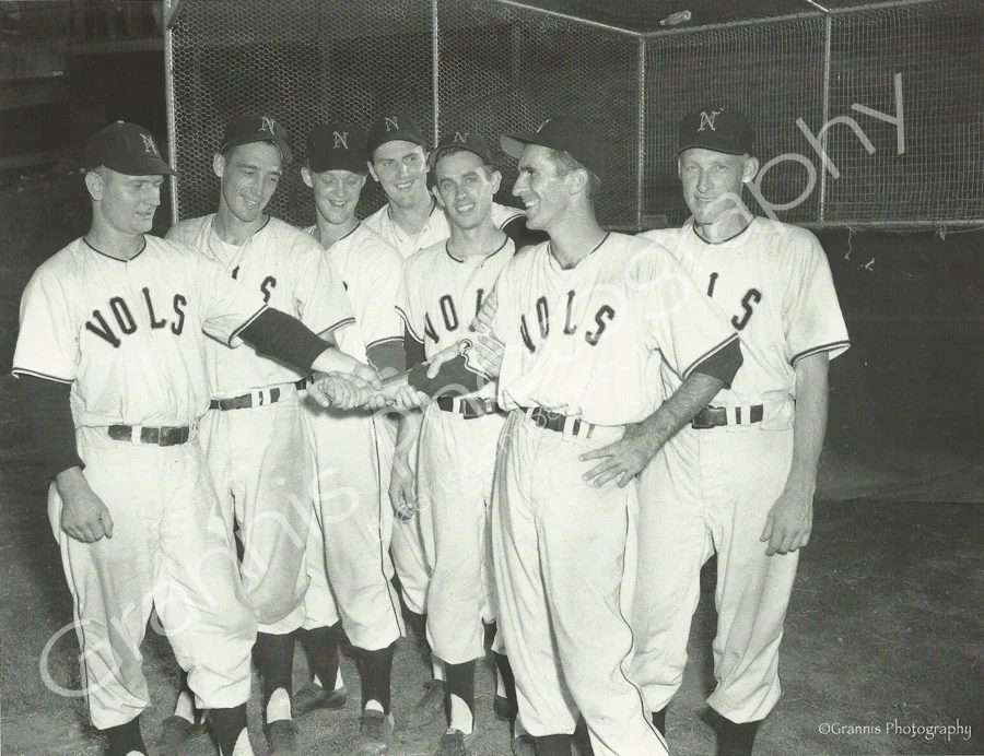 Vols Team Shot July, 1951