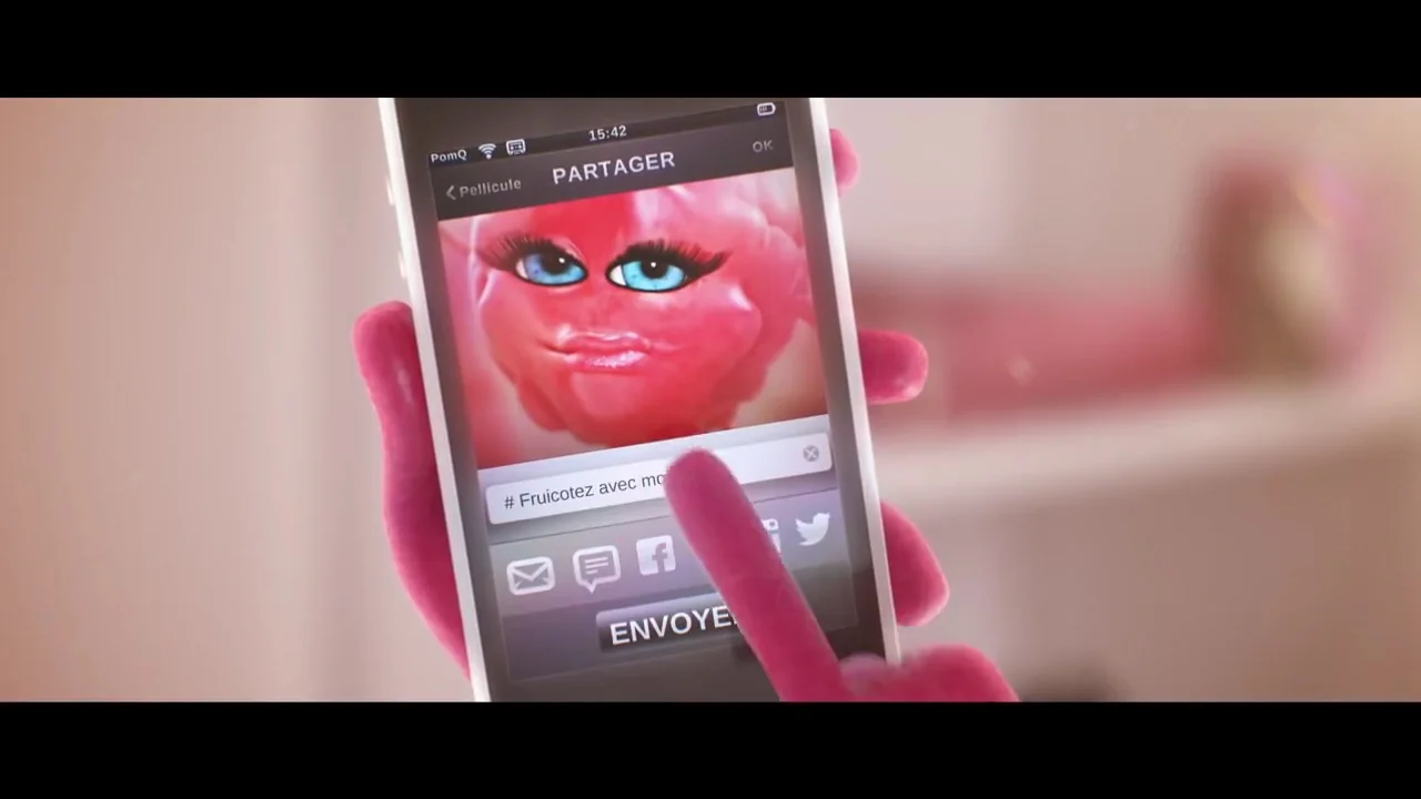 OASIS - L'EFFET PAPAYON - LA FASHPOMME VICTIME S01E03 (00934).jpg