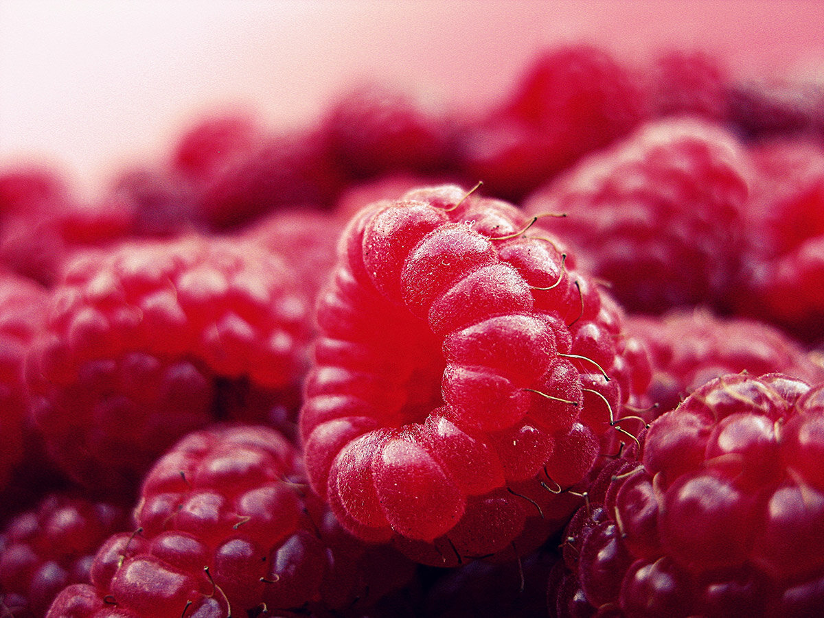 healthy-red-fruits-sweet-52536_compressed.jpg