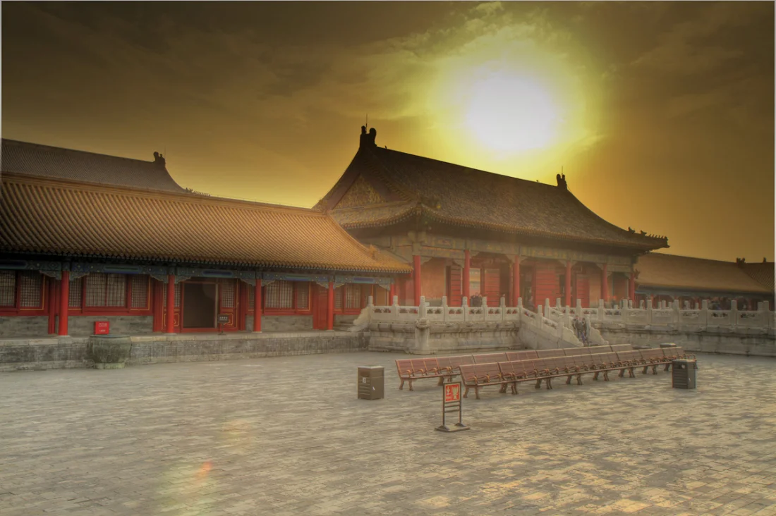 Glow-of-the-Forbidden-City(pp_w1100_h732).jpg