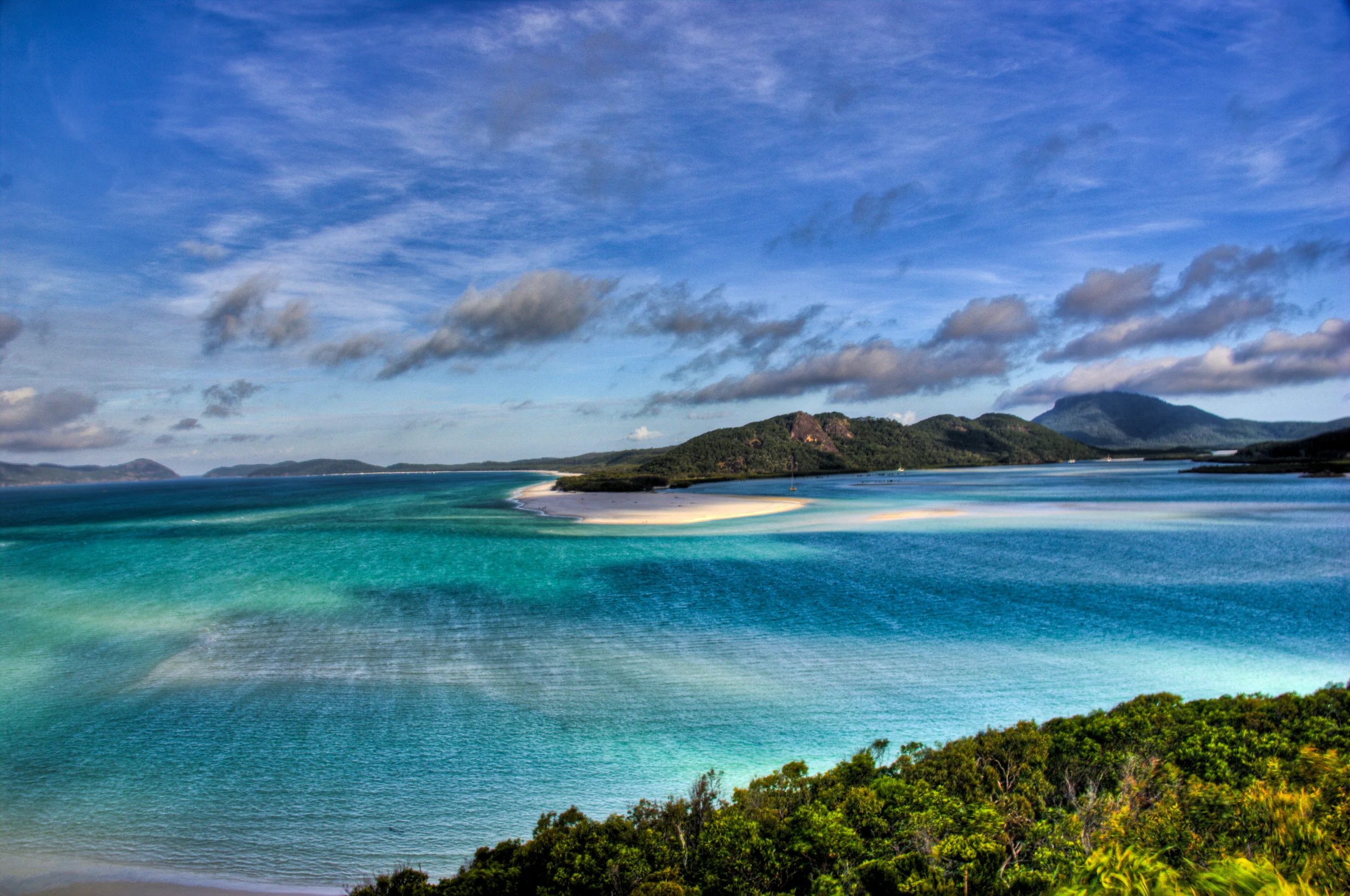Whitsunday Islands in Australia.jpg