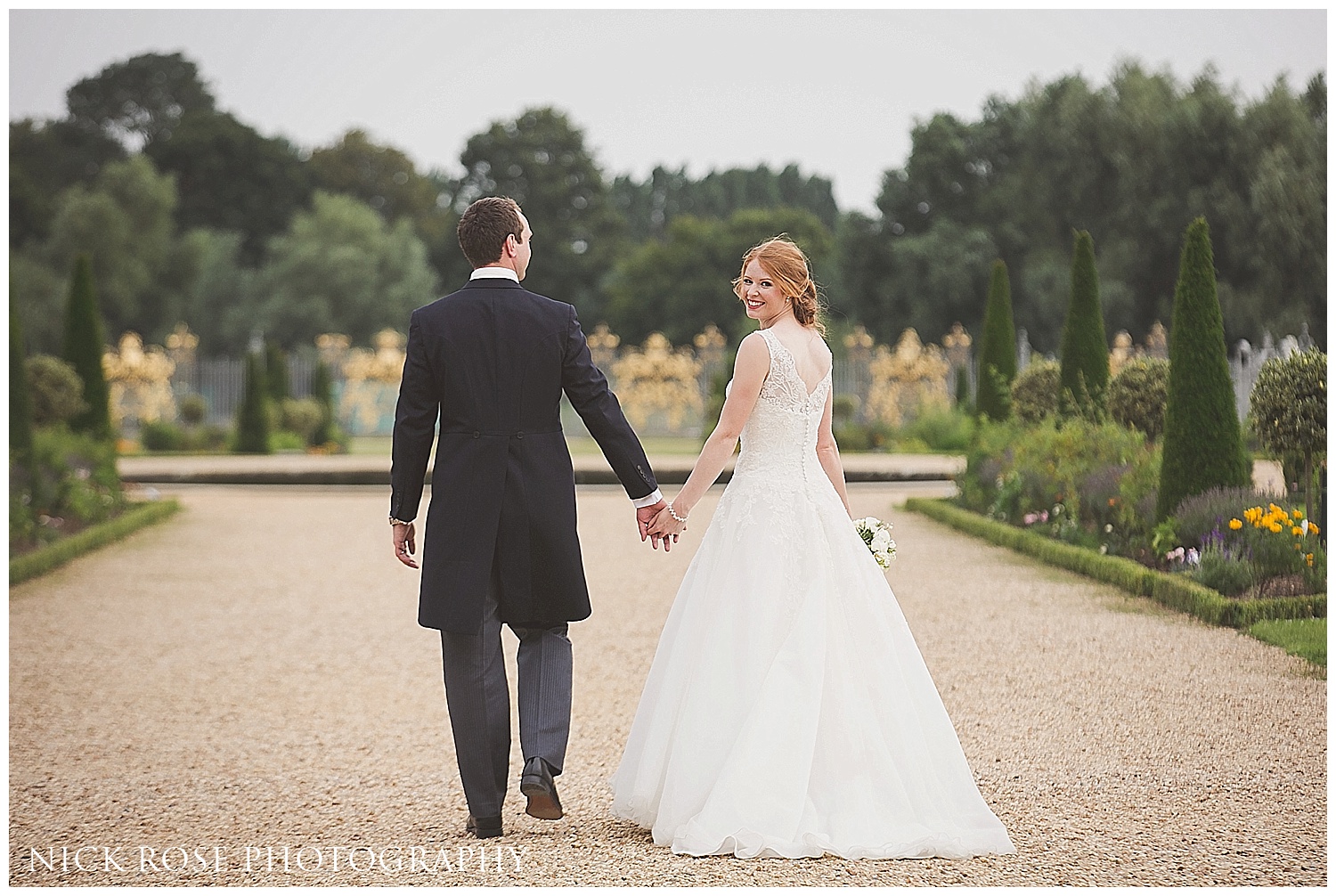 Hampton Court Palace Wedding Photography_0029.jpg