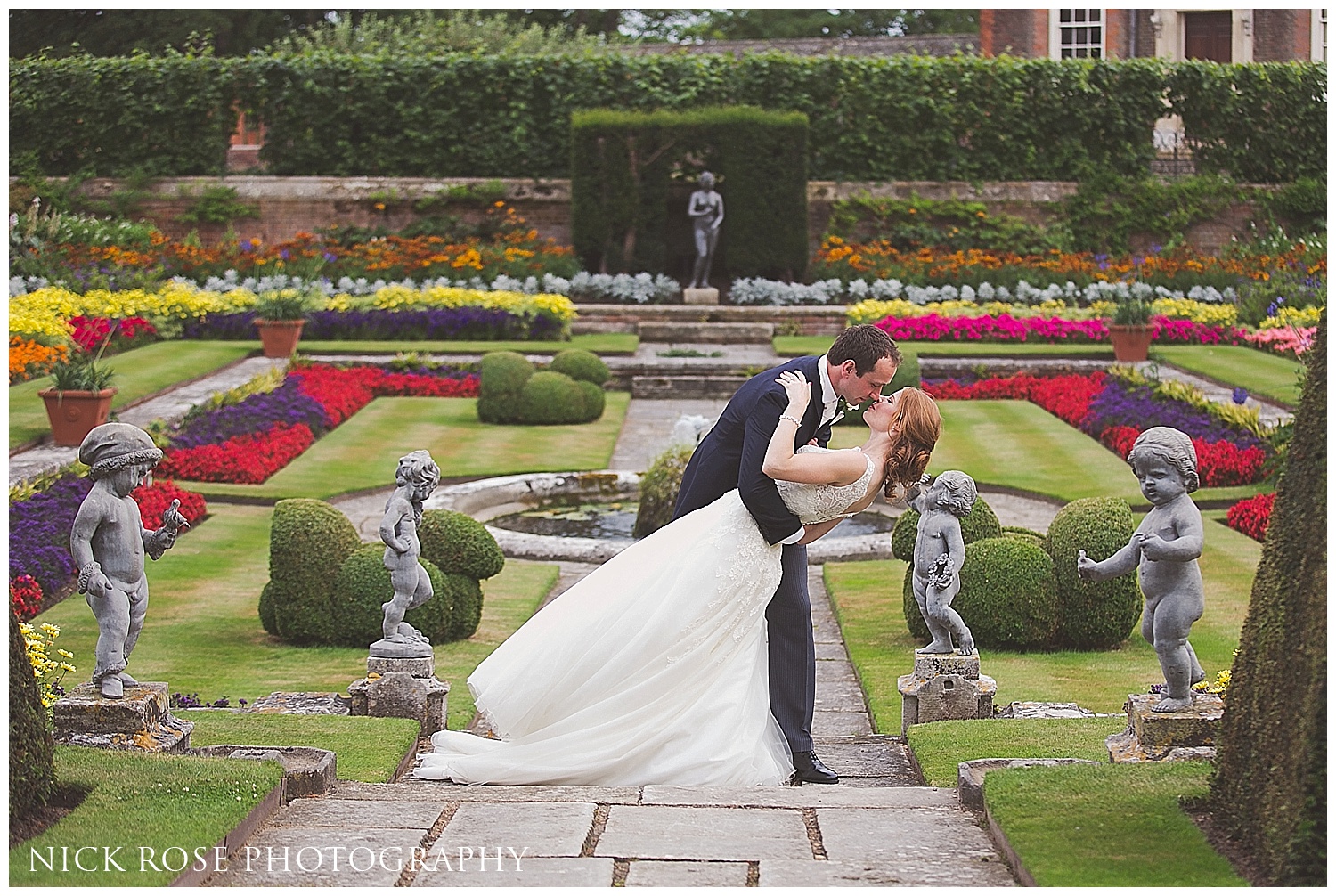 Hampton Court Palace Wedding Photography_0032.jpg