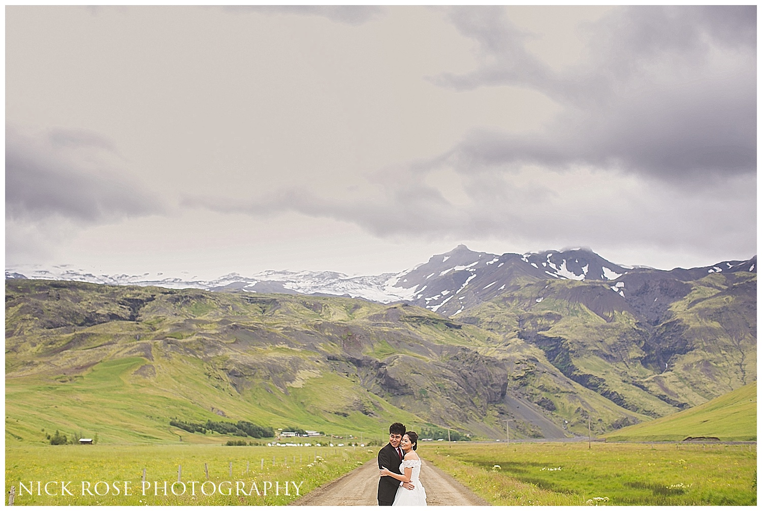 Iceland engagement photographer