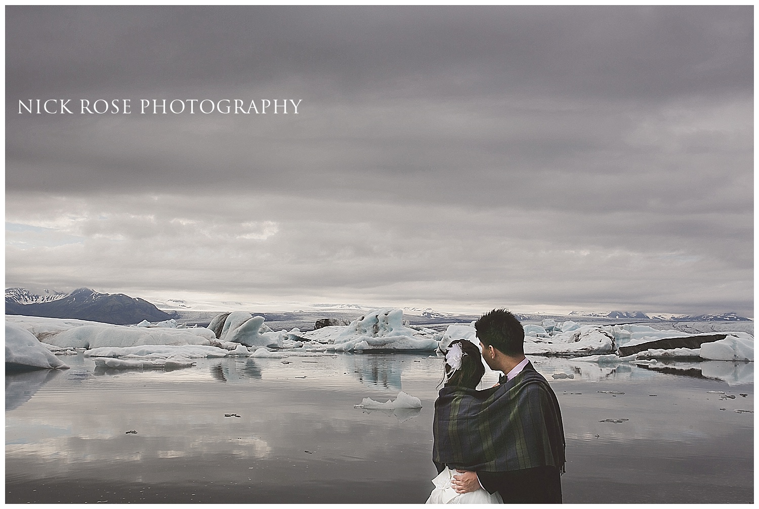 Ice lagoon wedding in Iceland