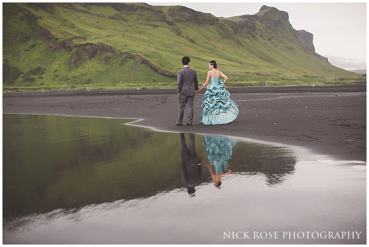 Iceland pre wedding photographer