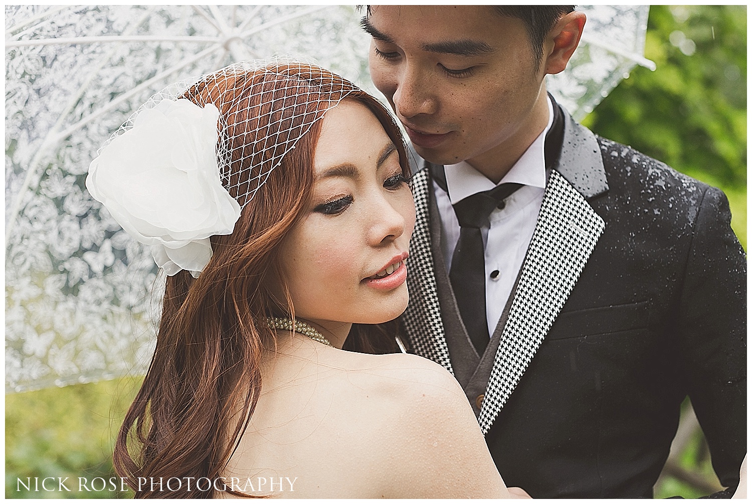 Paris Pre Wedding Photographer