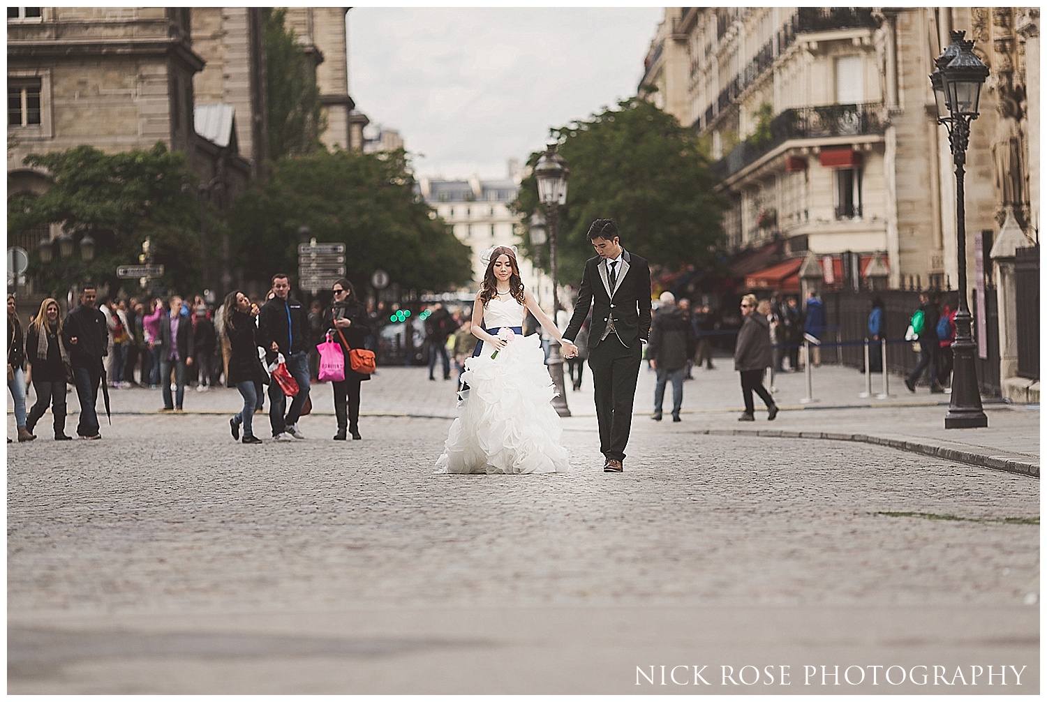 Central Paris pre wedding