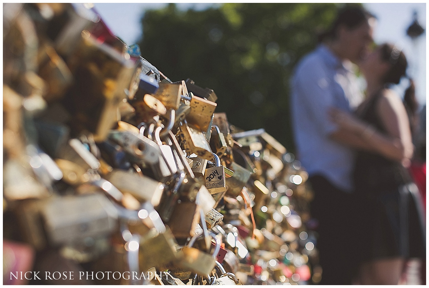 Destination pre wedding photographer Paris