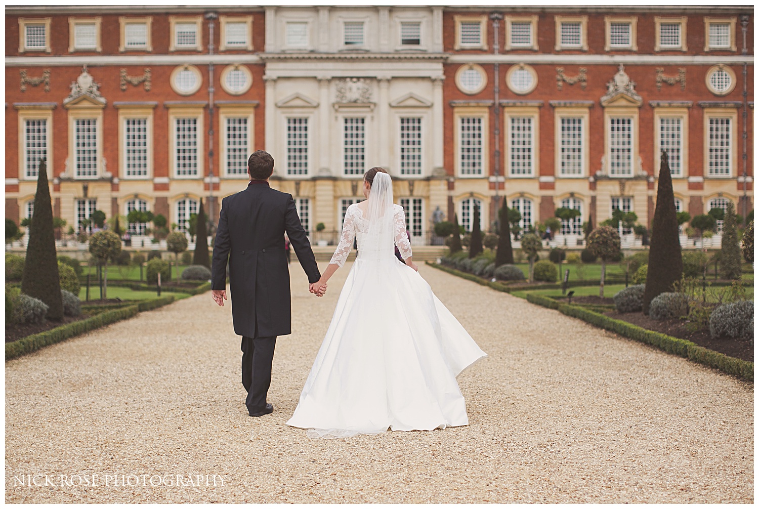 Hampton Court Palace wedding photographer