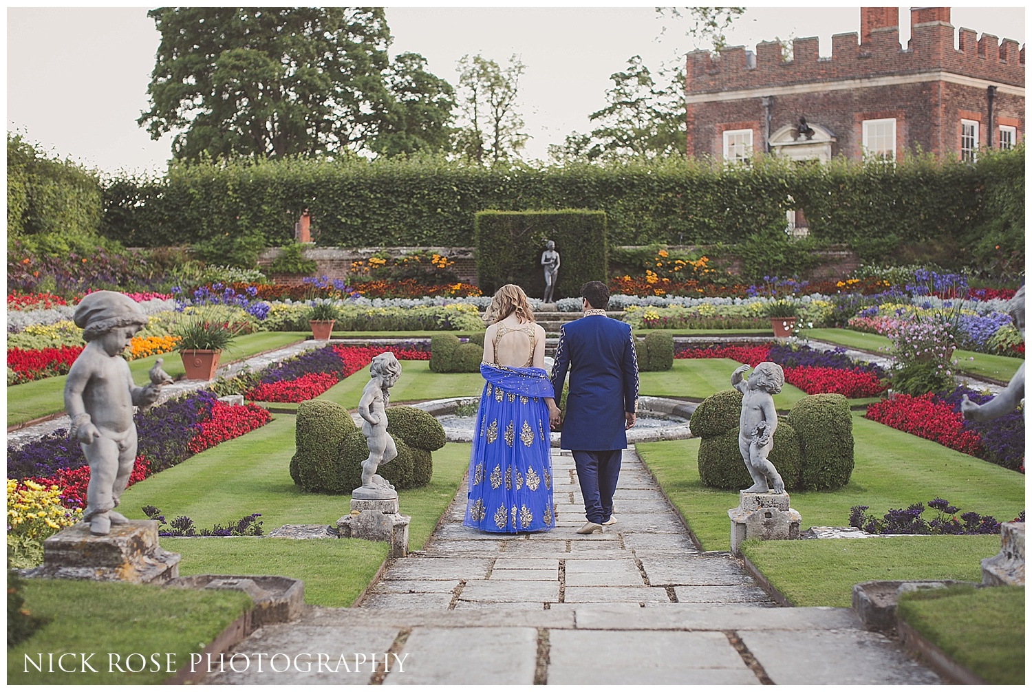 Asian wedding photographer Hampton Court