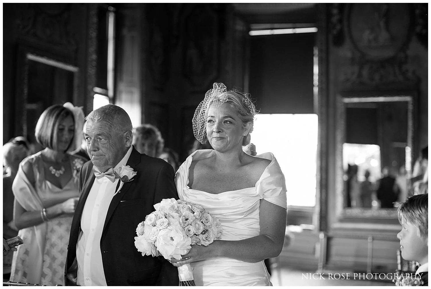 hampton-court-palace-wedding-photography-richmond